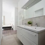 Lejlighed Penthouse Kiek Ut Marina *